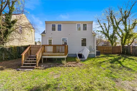 Exterior - 6369 Devonshire Rd, Norfolk, VA 23513 photo 6 of 8