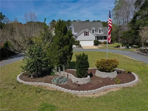 21311 Brewers Farm Ln, Carrollton, VA 23314