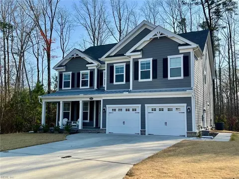 2953 Bermuda Grass Loop, Virginia Beach, VA 23456