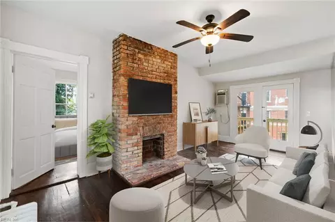 407 Warren Cres #4, Norfolk, VA 23507