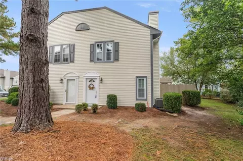 134 Castilian Dr, Virginia Beach, VA 23462