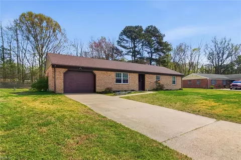 505 Scarborough Dr, Chesapeake, VA 23322
