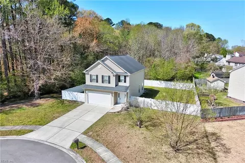 821 Stacey Pl, Chesapeake, VA 23320
