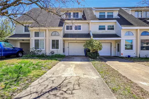 3872 Chimney Creek Dr, Virginia Beach, VA 23462