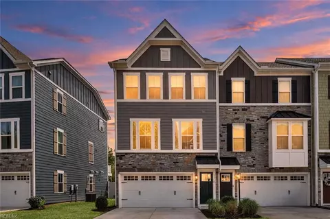 957 Gabion Way, Chesapeake, VA 23323