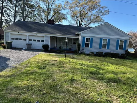 89 Snug Harbor Dr, Hampton, VA 23661