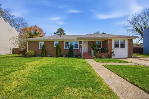 209 Truxton Ave, Portsmouth, VA 23701