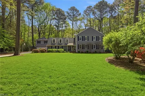 1304 Watersedge Dr, Virginia Beach, VA 23452