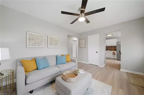 777 Holladay Ln, Virginia Beach, VA 23455