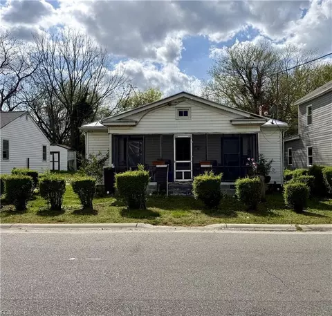 215 N Capital St, Suffolk, VA 23434