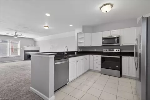 8550 Tidewater Dr #C2, Norfolk, VA 23518