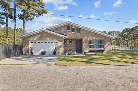 1624 N Muddy Creek Rd, Virginia Beach, VA 23456