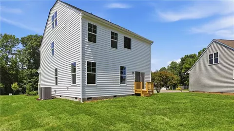 Exterior - 6312 Janice Ct, Gloucester, VA 23061 photo 4 of 5