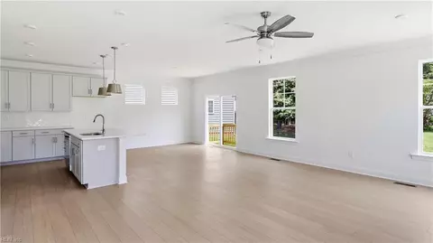 Living - 6312 Janice Ct, Gloucester, VA 23061 photo 1 of 5