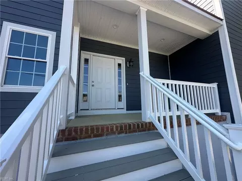 Exterior - 207 Hall Rd, Hampton, VA 23664 photo 2 of 4