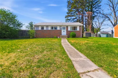 4 Gatling Ct, Portsmouth, VA 23701