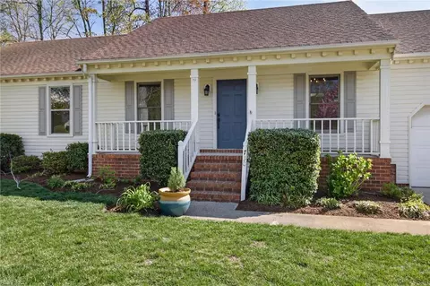 730 Beckley Ln, Chesapeake, VA 23322