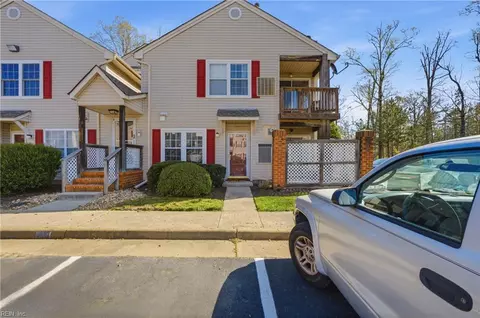12768 Daybreak Cir, Newport News, VA 23602