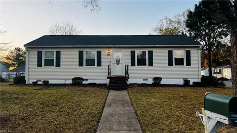 4010 Gloucester Dr, Hopewell, VA 23860