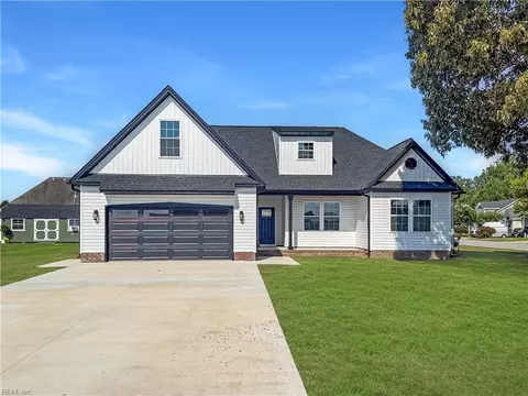 101 Lands End Dr, Elizabeth City, NC 27909