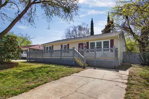 504 Tetra Ct, Hampton, VA 23669