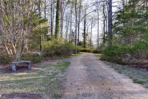 15465 Holly Dr, Smithfield, VA 23430