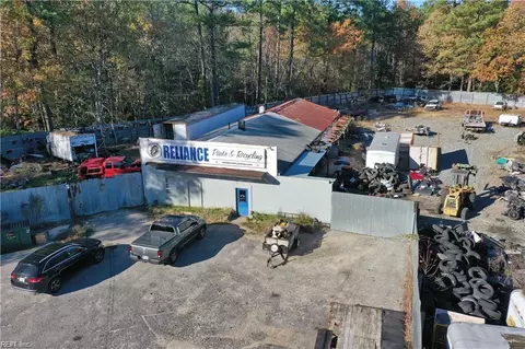 22251 Brewers Neck Blvd, Carrollton, VA 23314