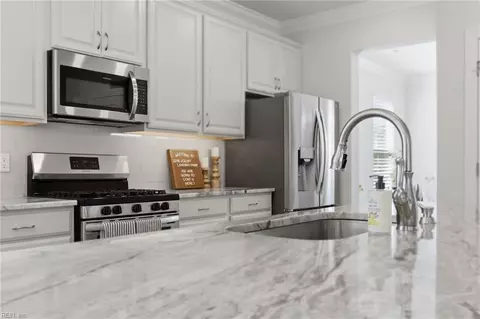 2259 Jolliff Landing Pw Pkwy, Chesapeake, VA 23321