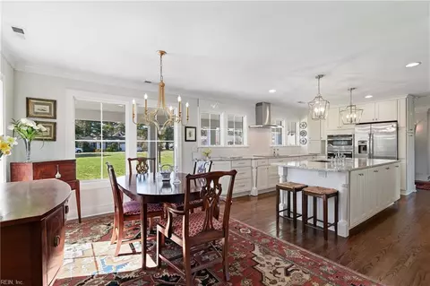 Dining - 2 Division St, Onancock, VA 23417 photo 1 of 2