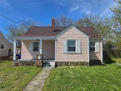 9659 14th View St, Norfolk, VA 23503