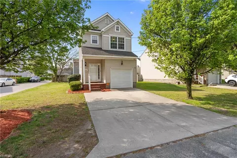 934 Middle St, Chesapeake, VA 23324