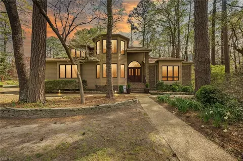 204 Mallard Ln, Yorktown, VA 23692