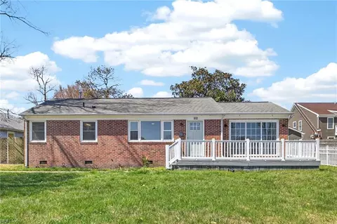 112 S 2nd St, Hampton, VA 23664