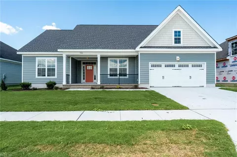 Exterior - 5104 Annapolis Dr, Chesapeake, VA 23321 photo 4 of 7