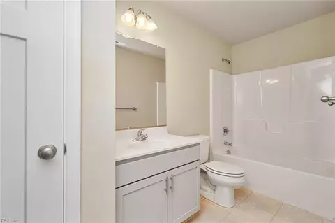 Bath - 5104 Annapolis Dr, Chesapeake, VA 23321 photo 3 of 3