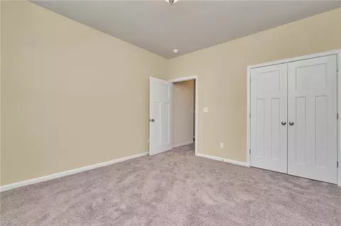 Bedroom - 5104 Annapolis Dr, Chesapeake, VA 23321 photo 4 of 10