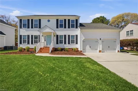 420 Las Gaviotas Blvd, Chesapeake, VA 23322
