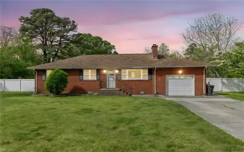 4904 Farrington Dr, Virginia Beach, VA 23455