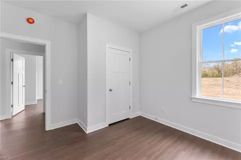 Bedroom - 8978 Marlfield Rd, Gloucester, VA 23061 photo 6 of 6