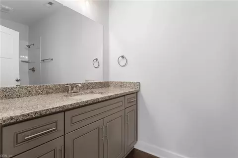 Bath - 8978 Marlfield Rd, Gloucester, VA 23061 photo 1 of 2