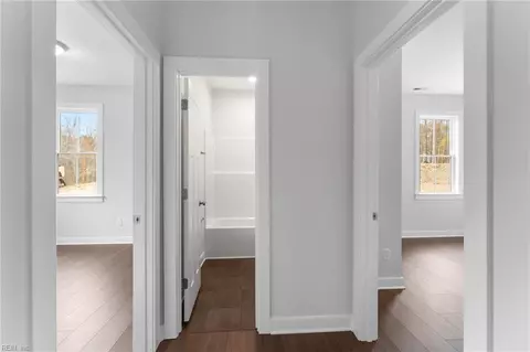 Entry Way - 8978 Marlfield Rd, Gloucester, VA 23061 photo 2 of 3