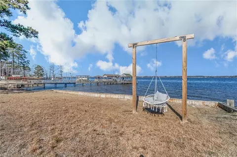 106 Shore Dr, Hertford, NC 27944