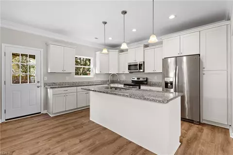 Kitchen - 169 Swanson Rd, Norfolk, VA 23503 photo 1 of 4