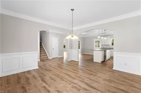 Entry Way - 169 Swanson Rd, Norfolk, VA 23503 photo 2 of 6