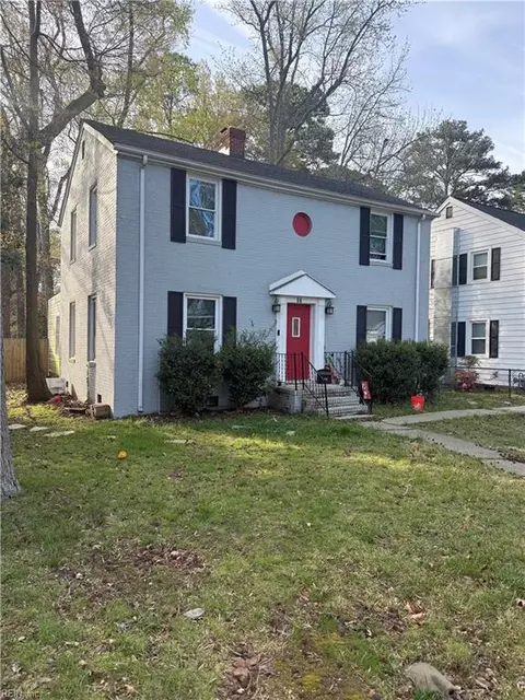 56 Stratford Rd, Newport News, VA 23601
