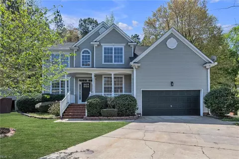 402 Undershot Ct, Chesapeake, VA 23323