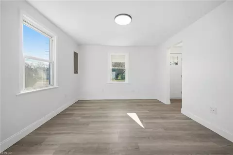 Living - 628 Celey St, Hampton, VA 23661 photo 1 of 4