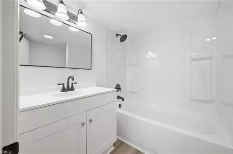 Bath - 628 Celey St, Hampton, VA 23661 photo 1 of 2
