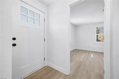 Entry Way - 628 Celey St, Hampton, VA 23661 photo 1 of 5