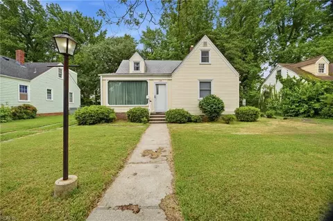 135 Howe St, Norfolk, VA 23503